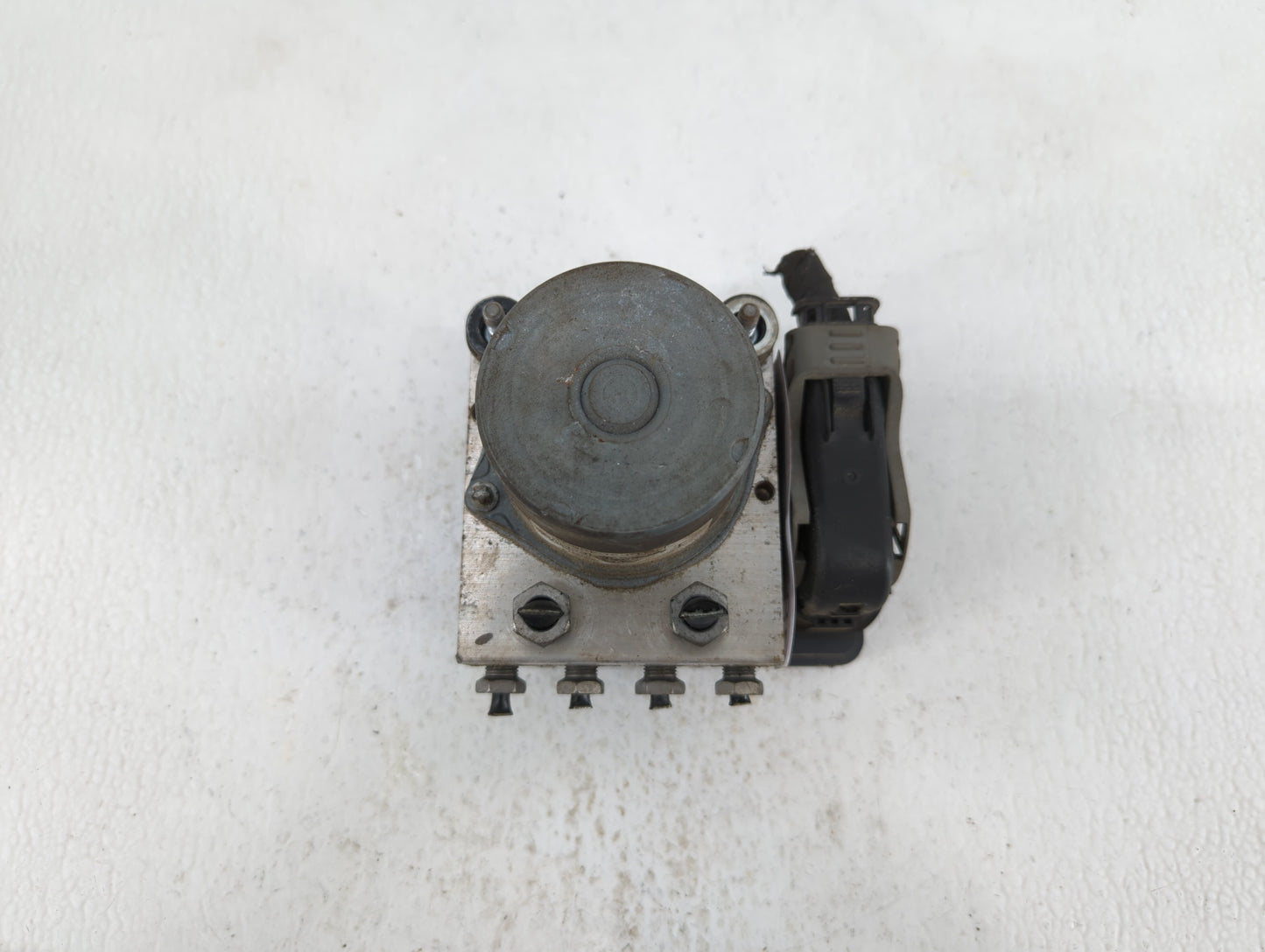 2014-2018 Ford Taurus ABS Pump Control Module Replacement P/N:DG13-2C405-BA FG13-2C405-A Fits Fits 2014 2015 2016 2017 2018 