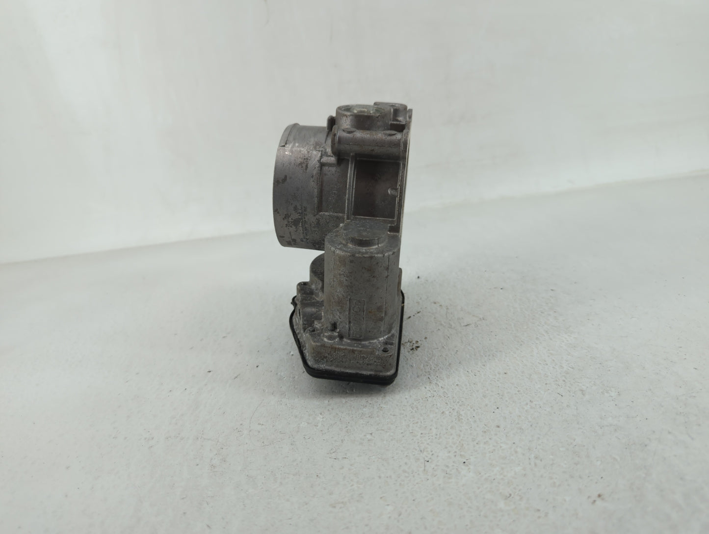 2013-2019 Ford Taurus Throttle Body P/N:AT4E-EH AT4E-9F991-EL Fits Fits 2011 2012 2013 2014 2015 2016 2017 2018 2019 OEM Use