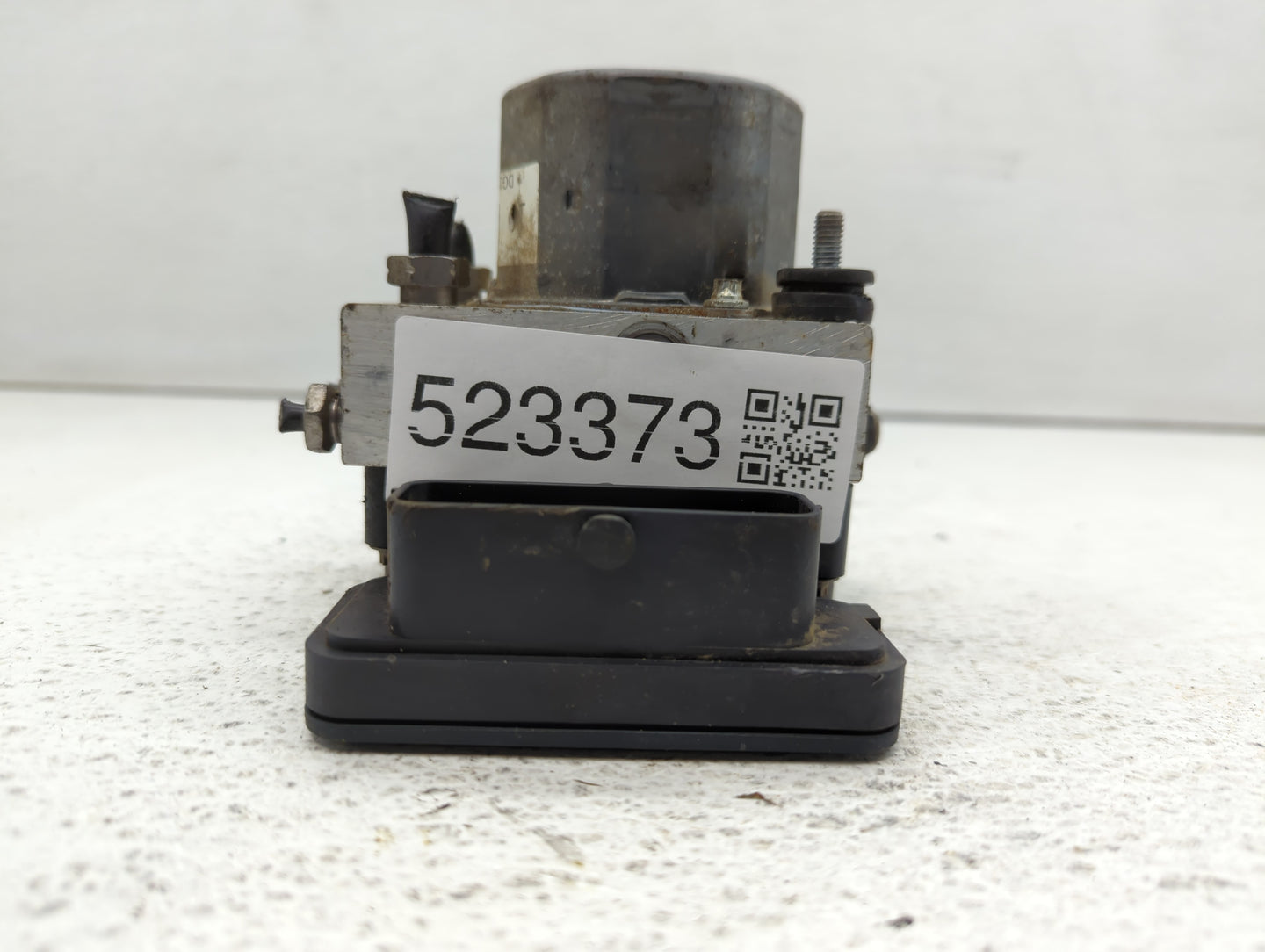 2014-2019 Ford Taurus ABS Pump Control Module Replacement P/N:DG13-2C405-AG DG13-2C405-BA Fits Fits 2014 2015 2016 2017 2018