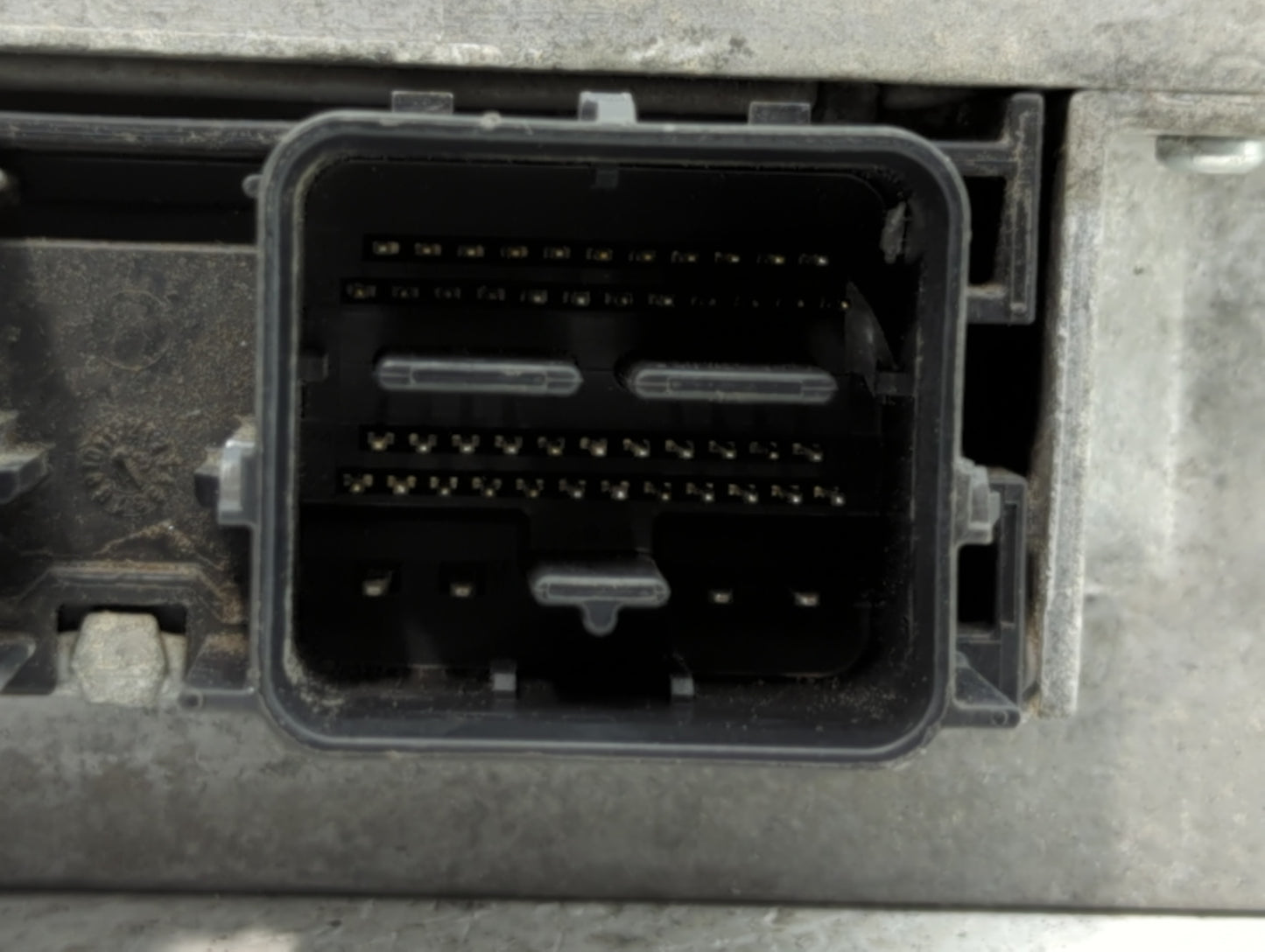 2013-2016 Ford Taurus PCM Engine Control Computer ECU ECM PCU OEM P/N:DG1A-12B684-EA DG1A-12A650-SB Fits Fits 2013 2014 2015