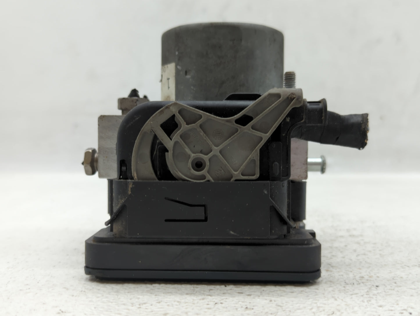 2014-2019 Ford Taurus ABS Pump Control Module Replacement P/N:DG13-2C405-AG Fits Fits 2014 2015 2016 2017 2018 2019 OEM Used