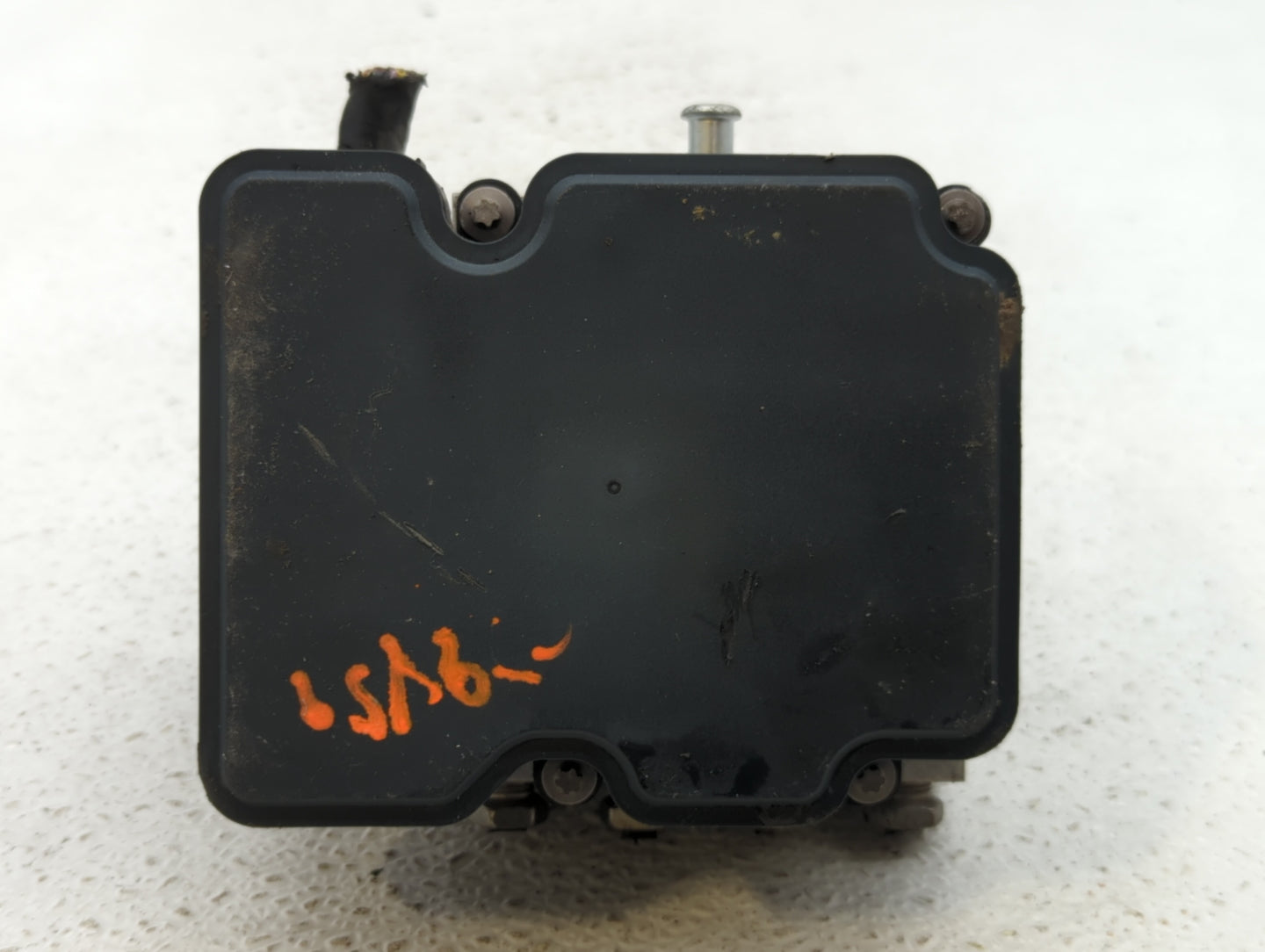 2014-2019 Ford Taurus ABS Pump Control Module Replacement P/N:DG13-2C405-AG Fits Fits 2014 2015 2016 2017 2018 2019 OEM Used