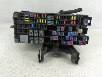 2013-2016 Ford Taurus Fusebox Fuse Box Panel Relay Module P/N:DG1T-14A003-BA Fits Fits 2013 2014 2015 2016 OEM Used Auto Parts
