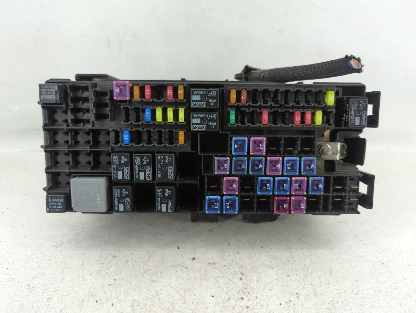 2013-2016 Ford Taurus Fusebox Fuse Box Panel Relay Module P/N:DG1T-14A003-BA Fits Fits 2013 2014 2015 2016 OEM Used Auto Par