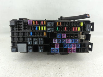 2013-2016 Ford Taurus Fusebox Fuse Box Panel Relay Module P/N:DG1T-14A003-BA Fits Fits 2013 2014 2015 2016 OEM Used Auto Parts