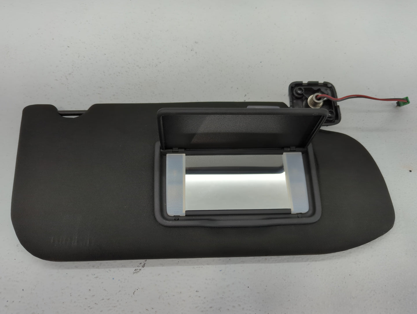 2013-2019 Ford Taurus Sun Visor Shade Replacement Passenger Right Mirror Fits OEM Used Auto Parts - Oemusedautoparts1.com
