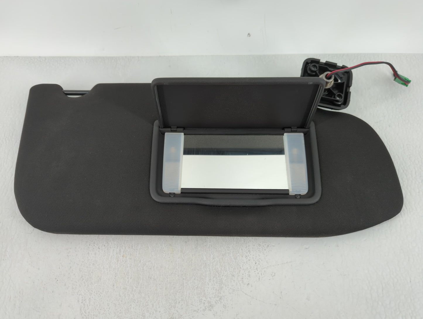 2013-2019 Ford Taurus Sun Visor Shade Replacement Passenger Right Mirror Fits OEM Used Auto Parts - Oemusedautoparts1.com