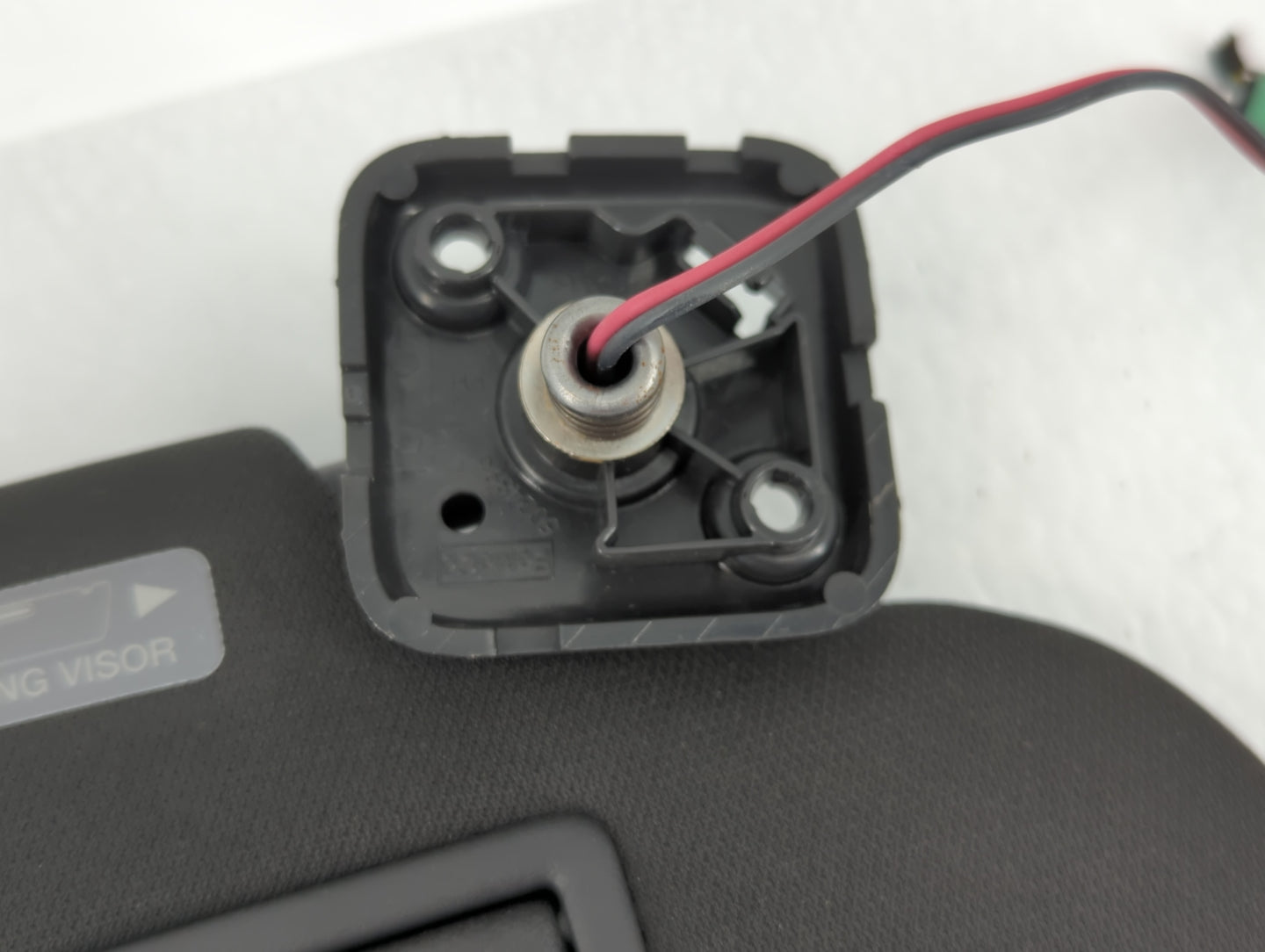 2013-2019 Ford Taurus Sun Visor Shade Replacement Passenger Right Mirror Fits OEM Used Auto Parts - Oemusedautoparts1.com
