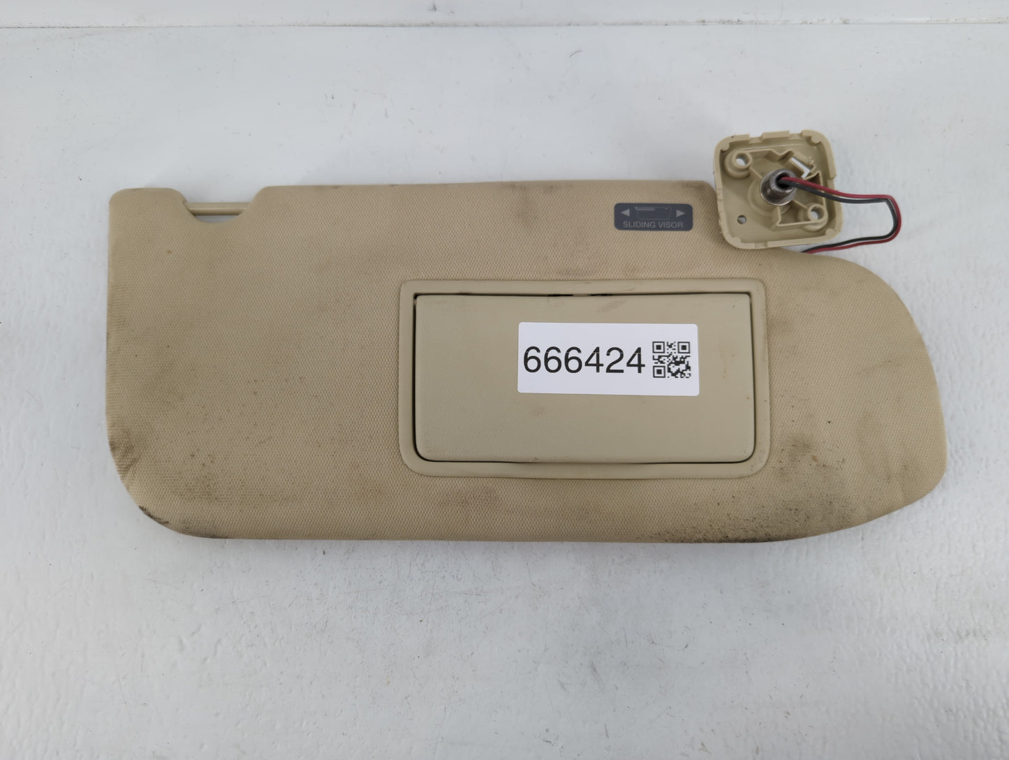 2013-2019 Ford Taurus Sun Visor Shade Replacement Passenger Right Mirror Fits OEM Used Auto Parts - Oemusedautoparts1.com