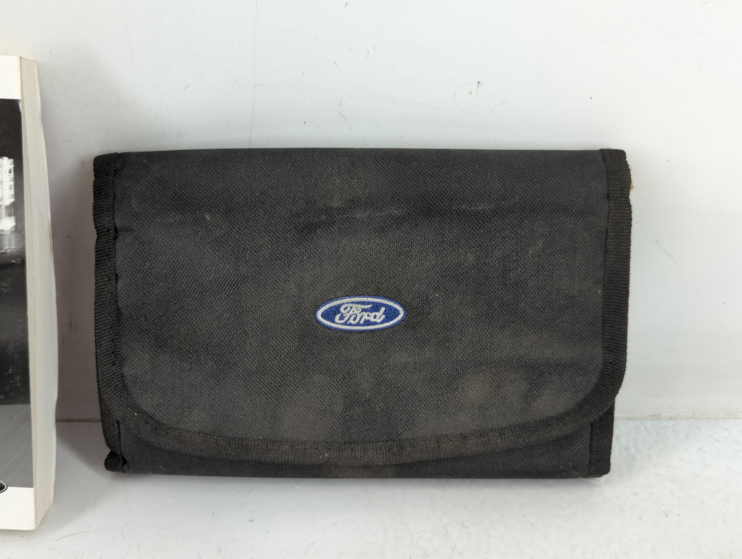 2014 Ford Taurus Owners Manual Book Guide P/N:EG1J9A321 AA OEM Used Auto Parts - Oemusedautoparts1.com