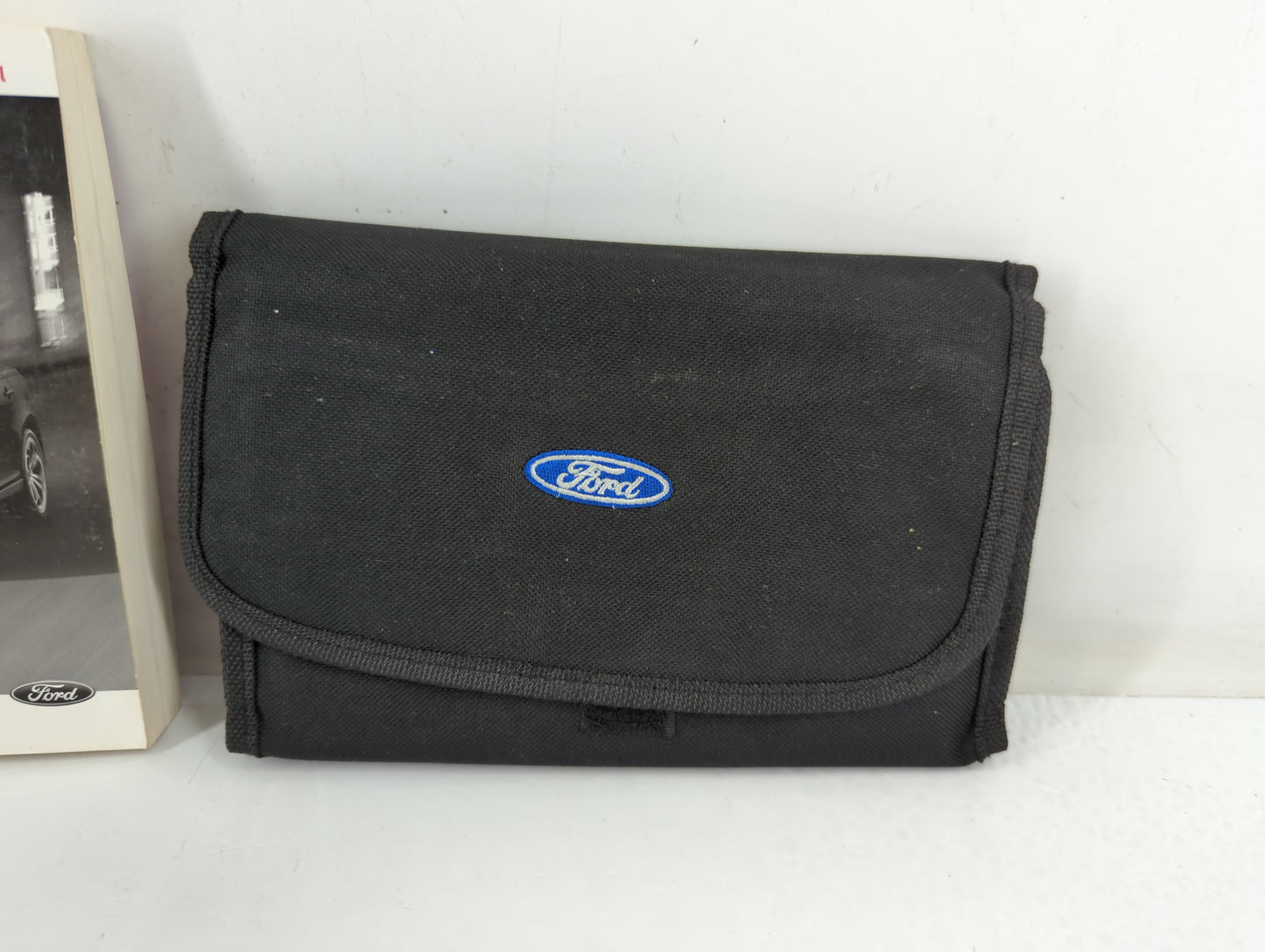 2014 Ford Taurus Owners Manual Book Guide P/N:EG1J 19A321 AA OEM Used Auto Parts - Oemusedautoparts1.com