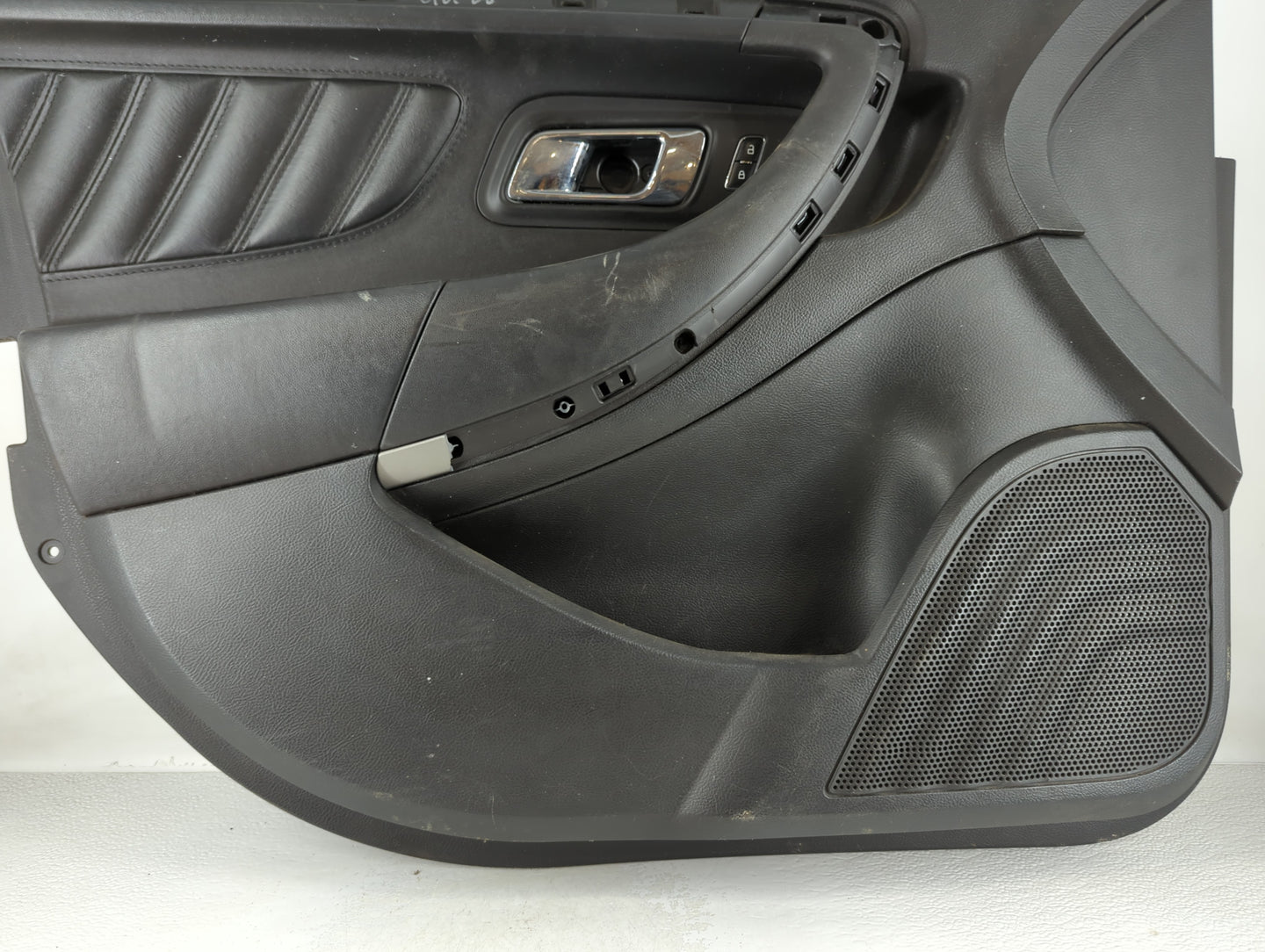 2014 Ford Taurus Front Left Driver Interior Door Panel Trim Black - Oemusedautoparts1.com