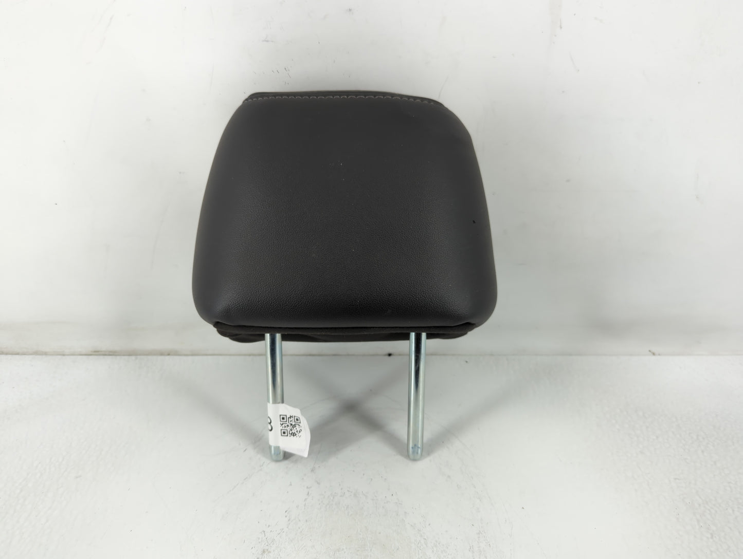 2014 Ford Taurus Headrest Head Rest Rear Center Seat Fits OEM Used Auto Parts - Oemusedautoparts1.com