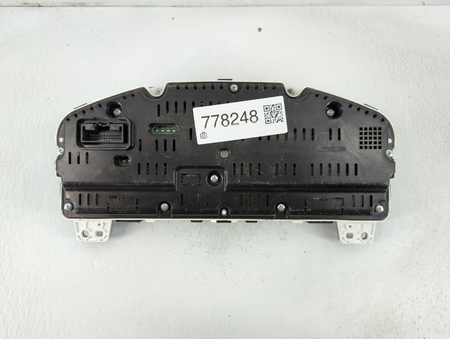 2014 Ford Taurus Instrument Cluster Speedometer Gauges P/N:EG1T-10849-AC Fits OEM Used Auto Parts - Oemusedautoparts1.com