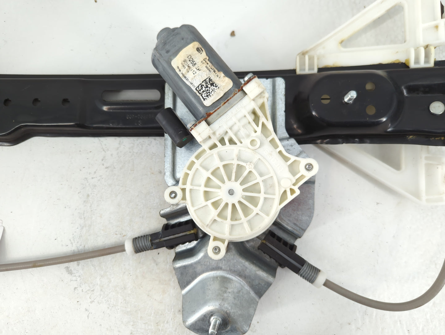 2010-2019 Ford Taurus Driver Left Rear Window Regulator - Oemusedautoparts1.com