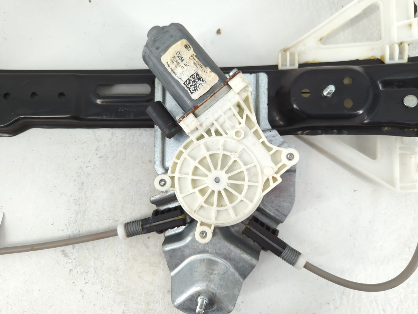 2010-2019 Ford Taurus Driver Left Rear Window Regulator - Oemusedautoparts1.com