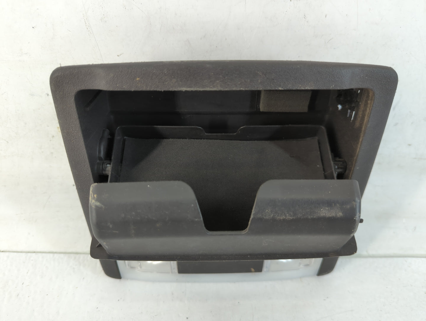 2014 Ford Taurus Overhead Roof Console - Oemusedautoparts1.com