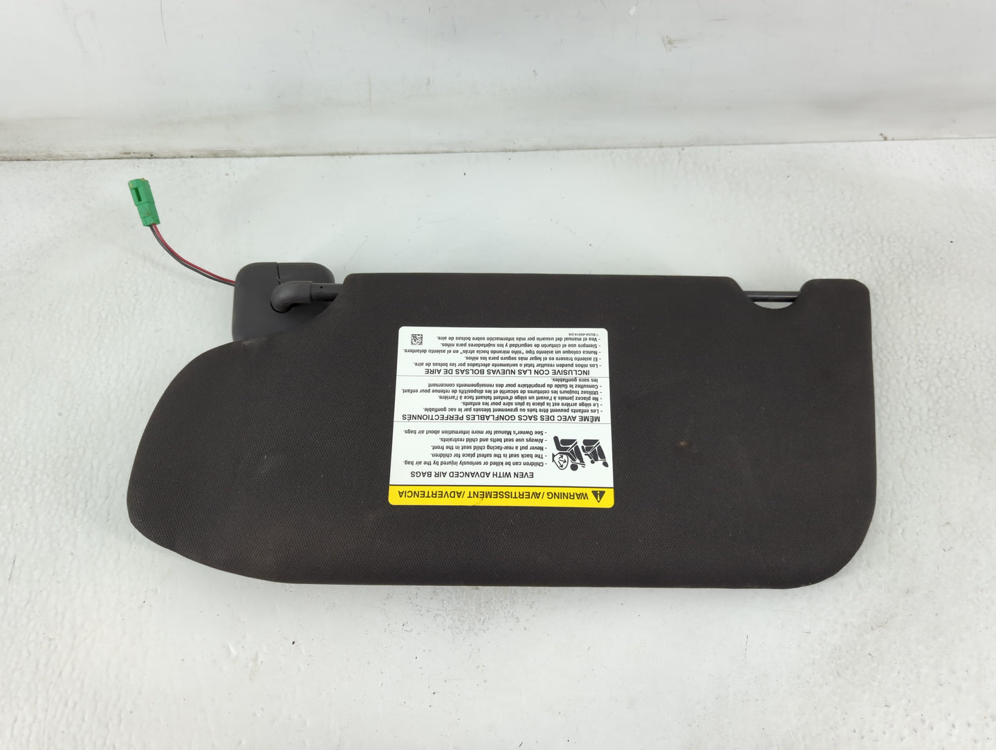 2013-2019 Ford Taurus Sun Visor Shade Replacement Passenger Right Mirror Fits OEM Used Auto Parts - Oemusedautoparts1.com