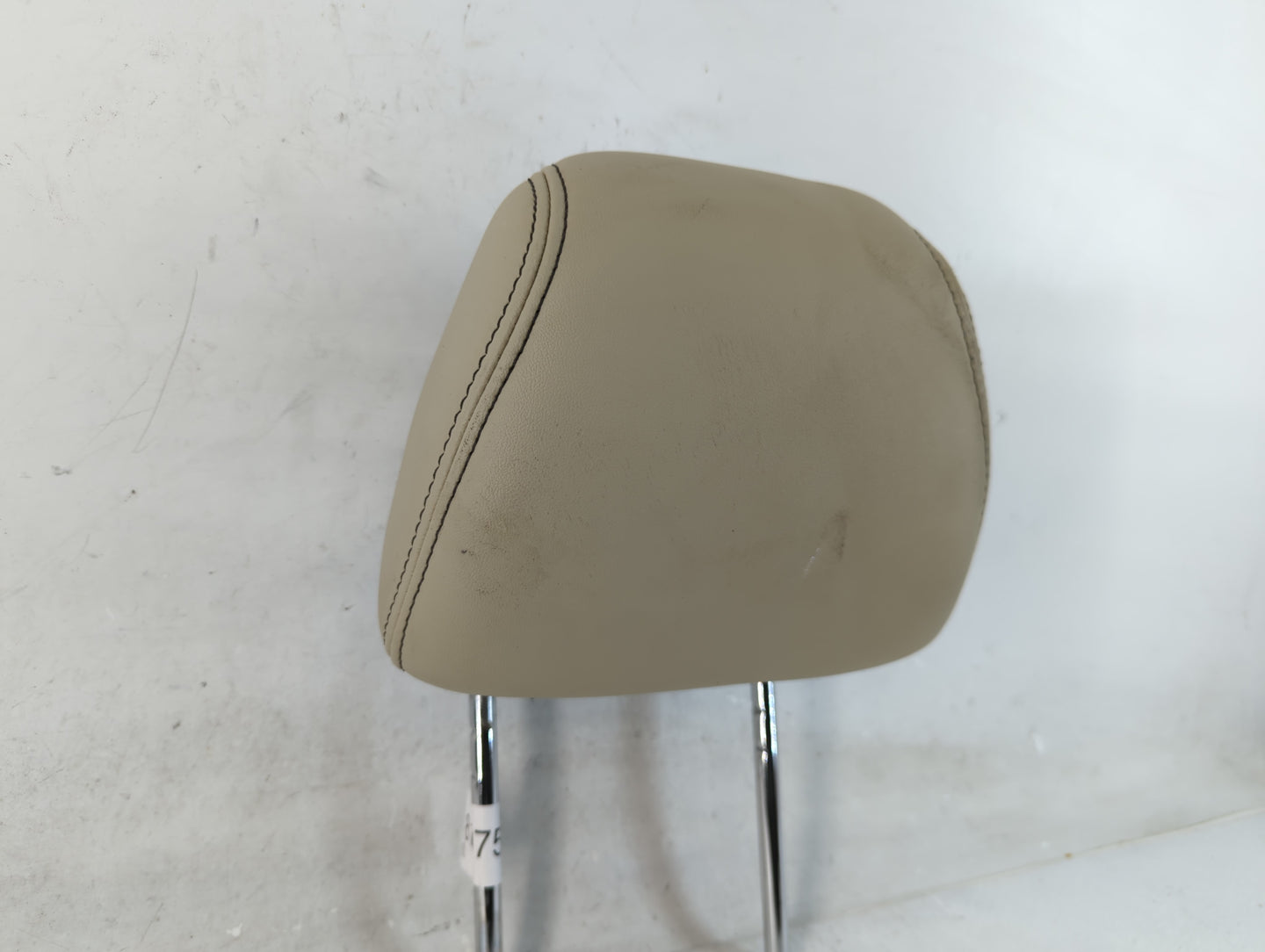 2014 Ford Taurus Headrest Head Rest Front Driver Passenger Seat Fits Fits 1999 2000 OEM Used Auto Parts - Oemusedautoparts1.
