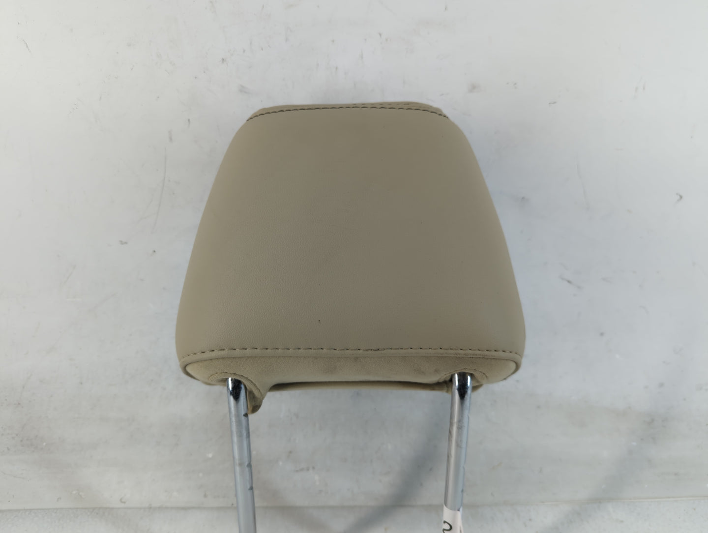 2014 Ford Taurus Headrest Head Rest Front Driver Passenger Seat Fits Fits 1999 2000 OEM Used Auto Parts - Oemusedautoparts1.