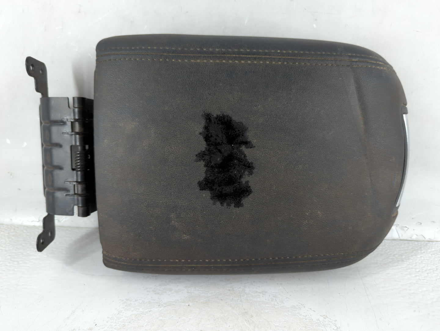 2014 Ford Taurus Center Console Armrest Cover Lid Fits OEM Used Auto Parts - Oemusedautoparts1.com
