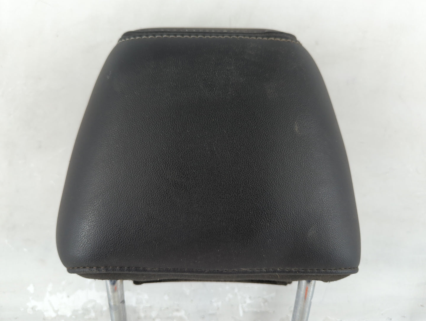 2013-2016 Ford Taurus Headrest Head Rest Front Driver Passenger Seat Fits Fits 2013 2014 2015 2016 OEM Used Auto Parts - Oem