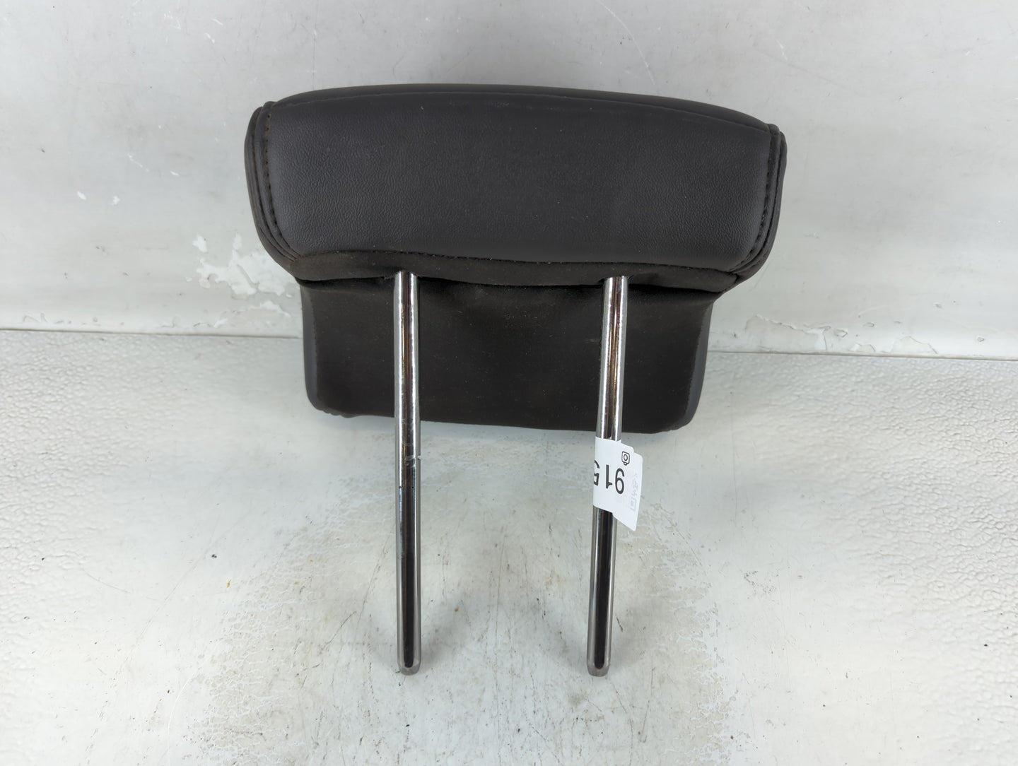 2013-2016 Ford Taurus Headrest Head Rest Rear Center Seat Fits Fits 2013 2014 2015 2016 OEM Used Auto Parts - Oemusedautopar