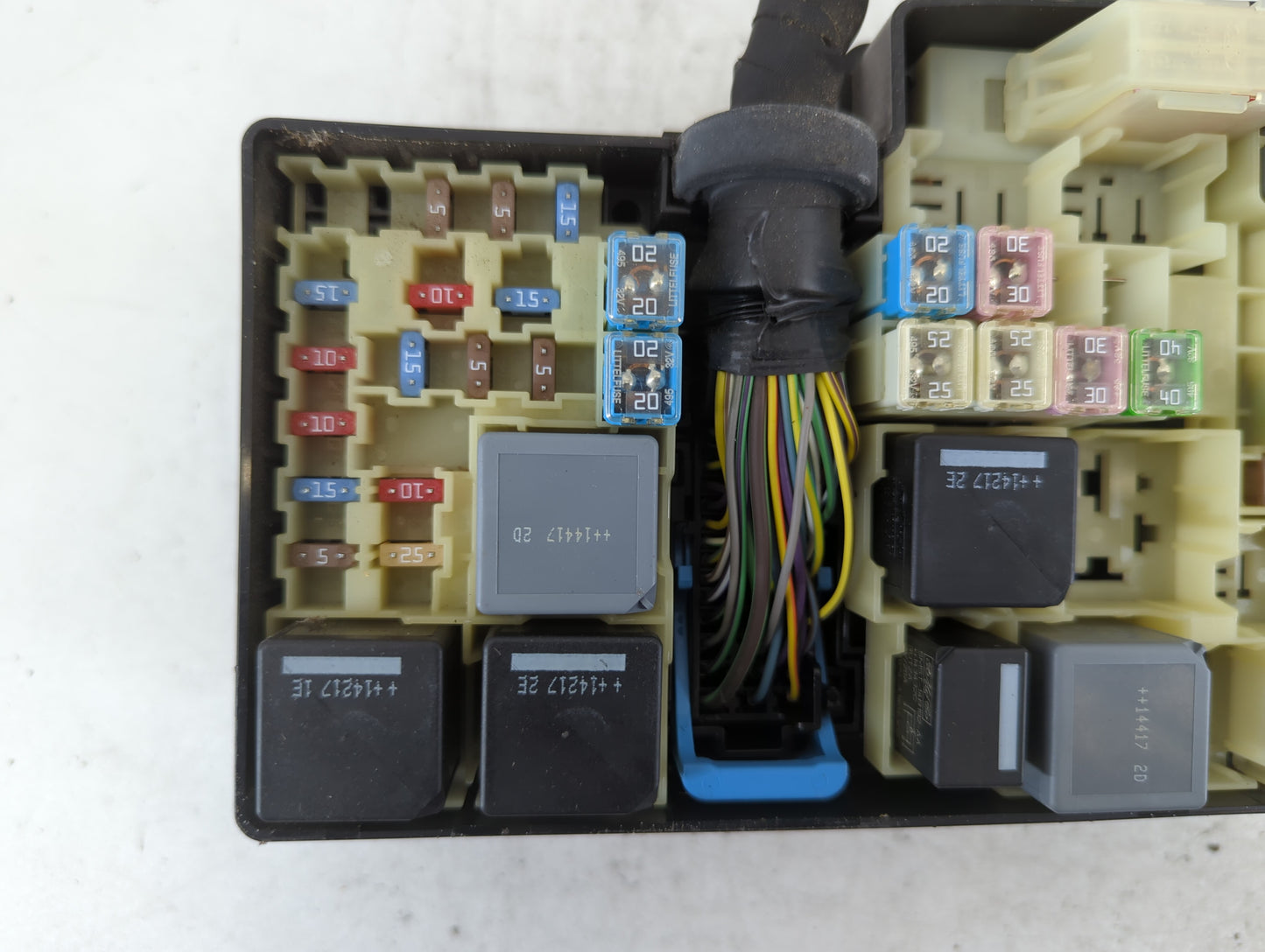2014-2015 Ford Transit Fusebox Fuse Box Panel Relay Module P/N:AV6T-14A067-AD E02345500 Fits Fits 2014 2015 OEM Used Auto Pa