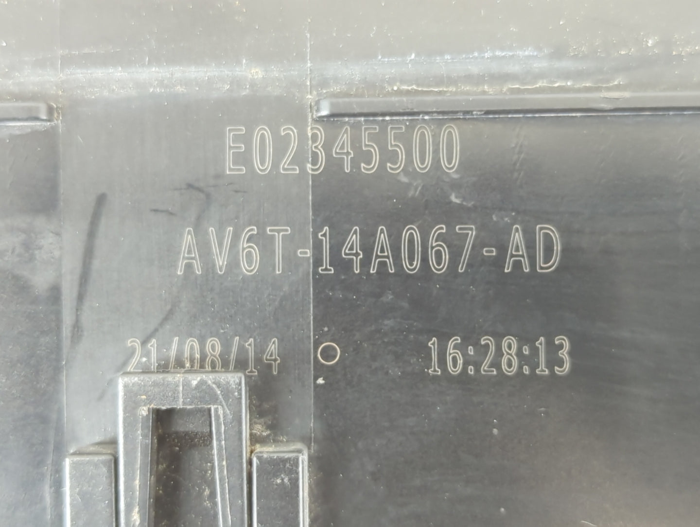 2014-2015 Ford Transit Fusebox Fuse Box Panel Relay Module P/N:AV6T-14A067-AD E02345500 Fits Fits 2014 2015 OEM Used Auto Pa