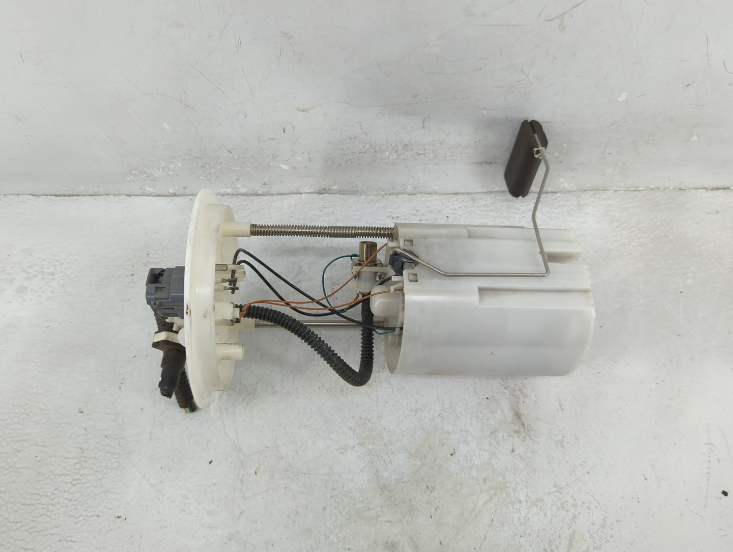 2014-2018 Ford Transit Connect Electrical Gas Fuel Pump Assembly - Oemusedautoparts1.com