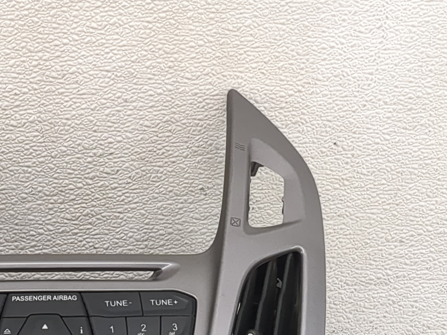 2014-2016 Ford Transit Connect Radio Control Panel - Oemusedautoparts1.com