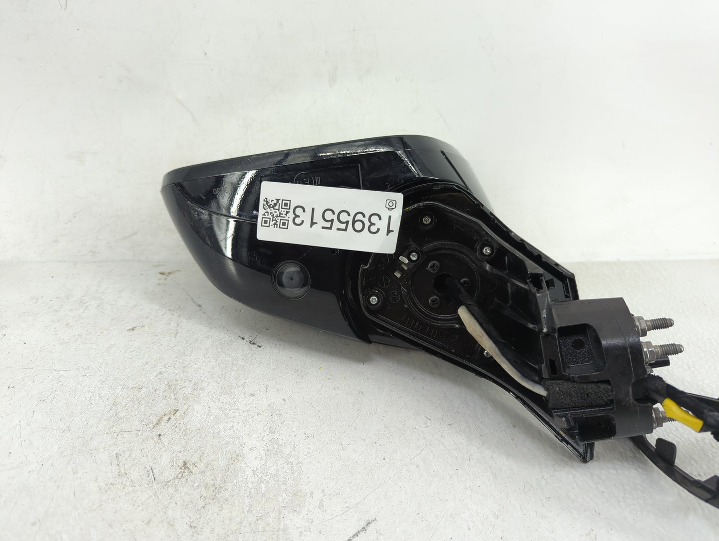 2014 Genesis G80 Driver Side View Mirror - Left Door Mirror OEM Used - Oemusedautoparts1.com