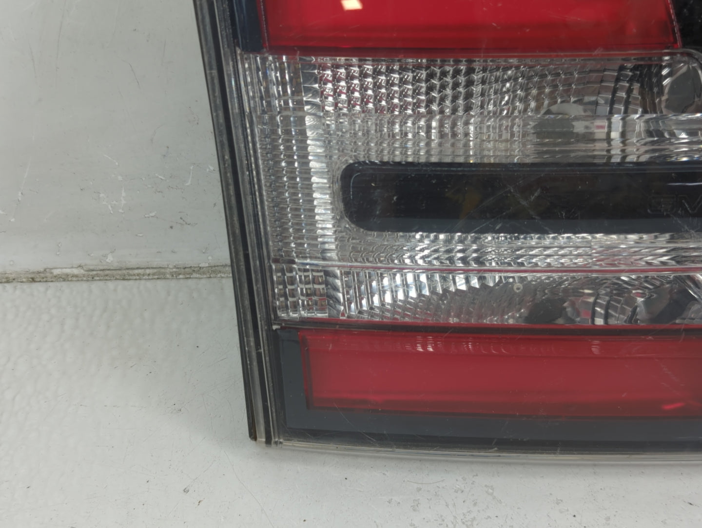 2013-2017 Gmc Acadia Tail Light Assembly Passenger Right OEM P/N:23169323 Fits Fits 2013 2014 2015 2016 2017 OEM Used Auto P