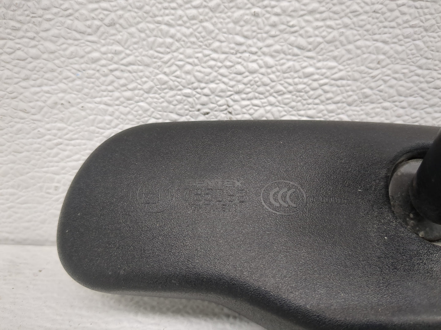 2009-2017 Gmc Acadia Interior Rear View Mirror Replacement OEM P/N:E11025392 Fits OEM Used Auto Parts - Oemusedautoparts1.co