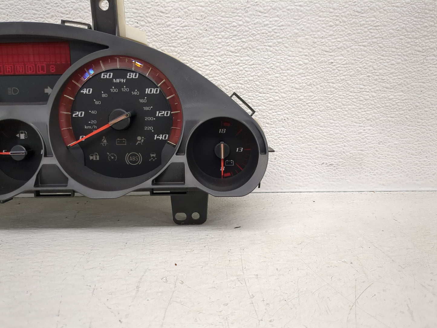 2014-2016 Gmc Acadia Instrument Cluster Speedometer Gauges P/N:1370166 Fits Fits 2014 2015 2016 OEM Used Auto Parts - Oemuse
