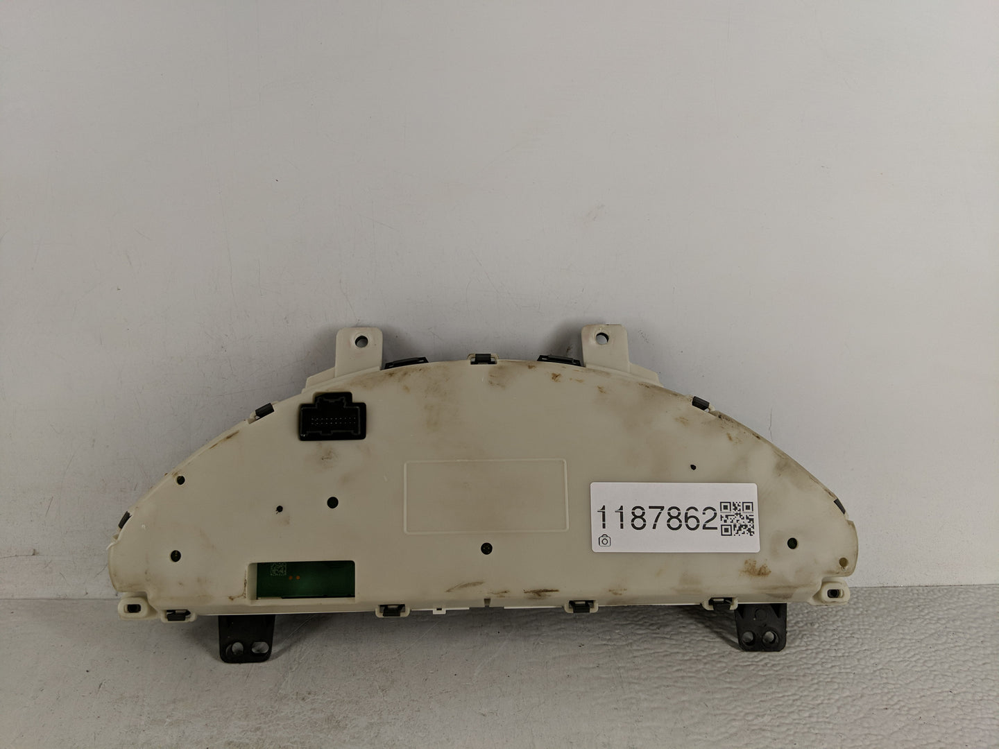 2014-2016 Gmc Acadia Instrument Cluster Speedometer Gauges P/N:2432850 Fits Fits 2014 2015 2016 OEM Used Auto Parts - Oemuse