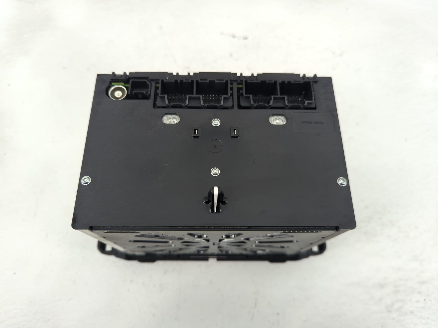 2013-2014 Gmc Acadia Radio AM FM Cd Player Receiver Replacement P/N:28422052 23441390 Fits Fits 2013 2014 OEM Used Auto Part