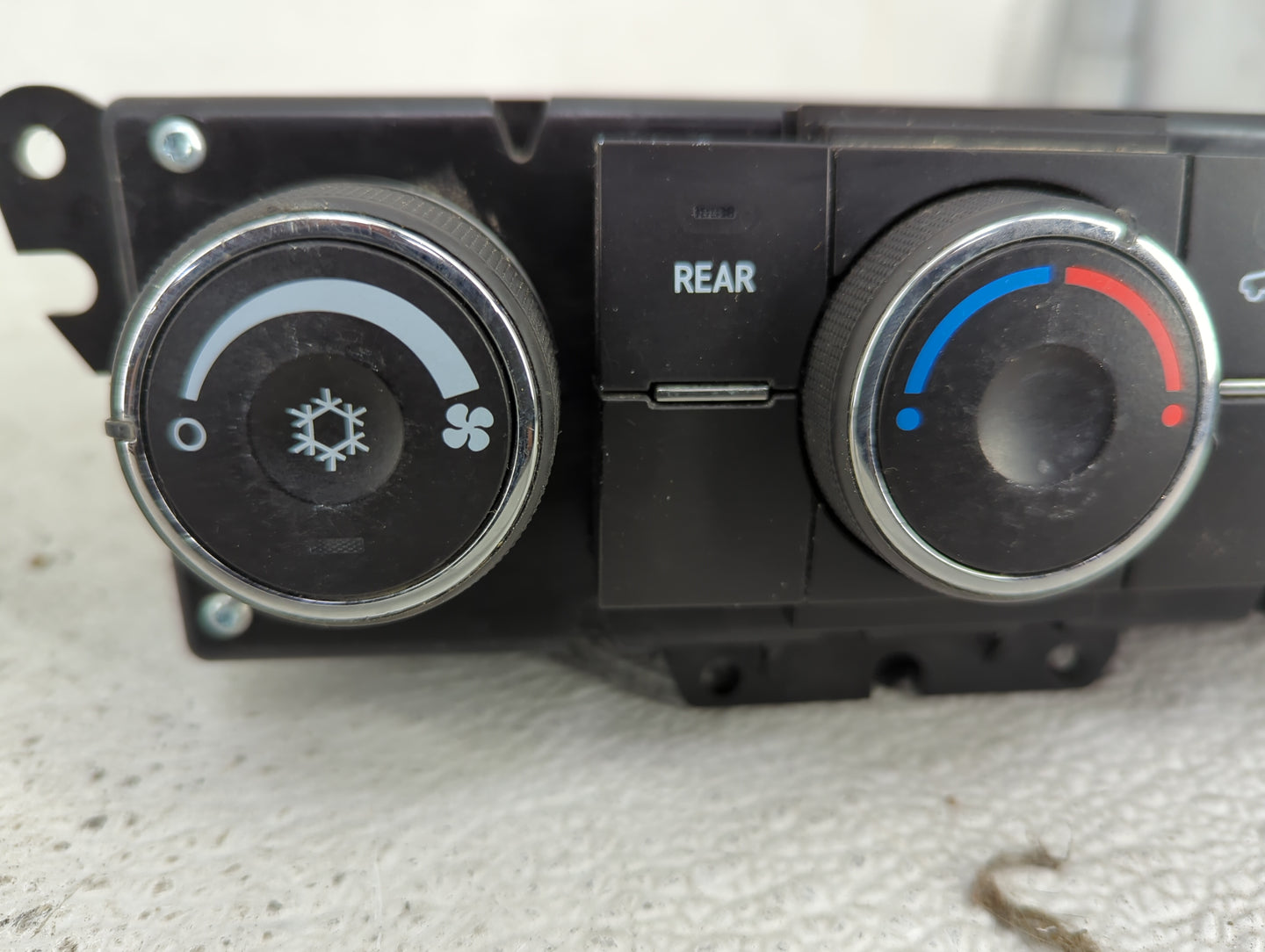 2013-2016 Gmc Acadia Climate Control Module Temperature AC/Heater Replacement Fits Fits 2013 2014 2015 2016 OEM Used Auto Pa