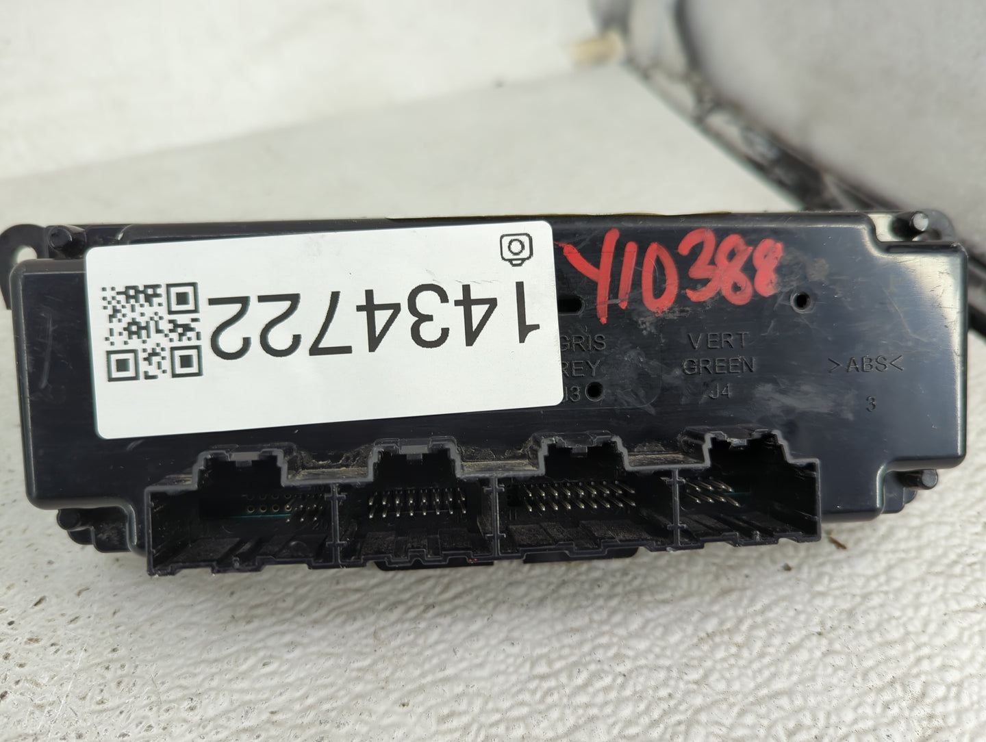 2013-2016 Gmc Acadia Climate Control Module Temperature AC/Heater Replacement Fits Fits 2013 2014 2015 2016 OEM Used Auto Pa