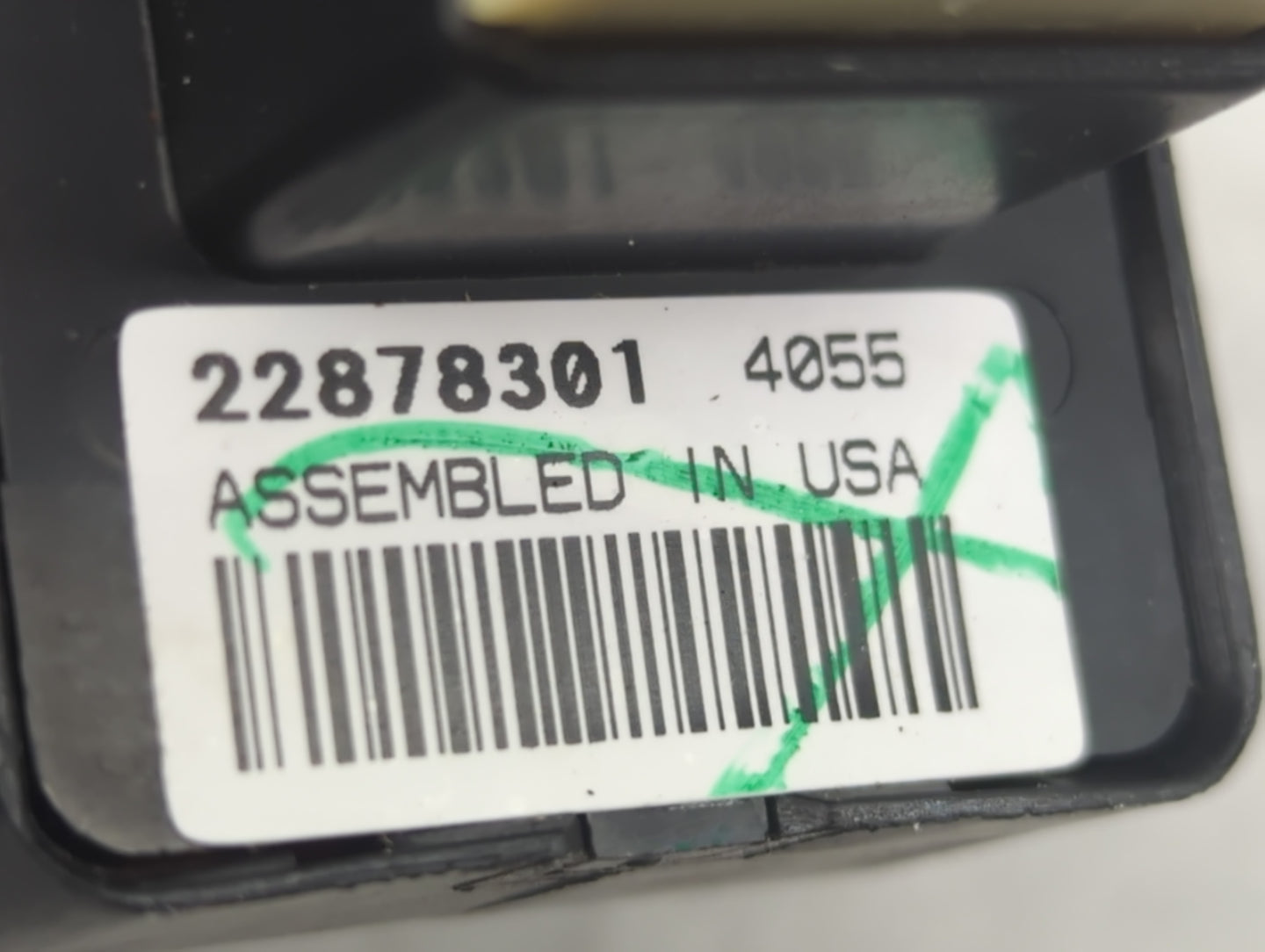 2010-2017 Gmc Acadia Power Mirror Switch Replacement Driver Side Left P/N:22878301 Fits OEM Used Auto Parts - Oemusedautopar