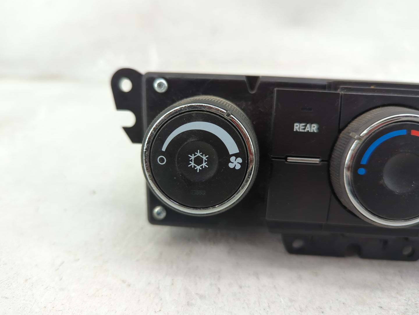 2013-2016 Gmc Acadia Climate Control Module Temperature AC/Heater Replacement P/N:22969801 Fits Fits 2013 2014 2015 2016 OEM