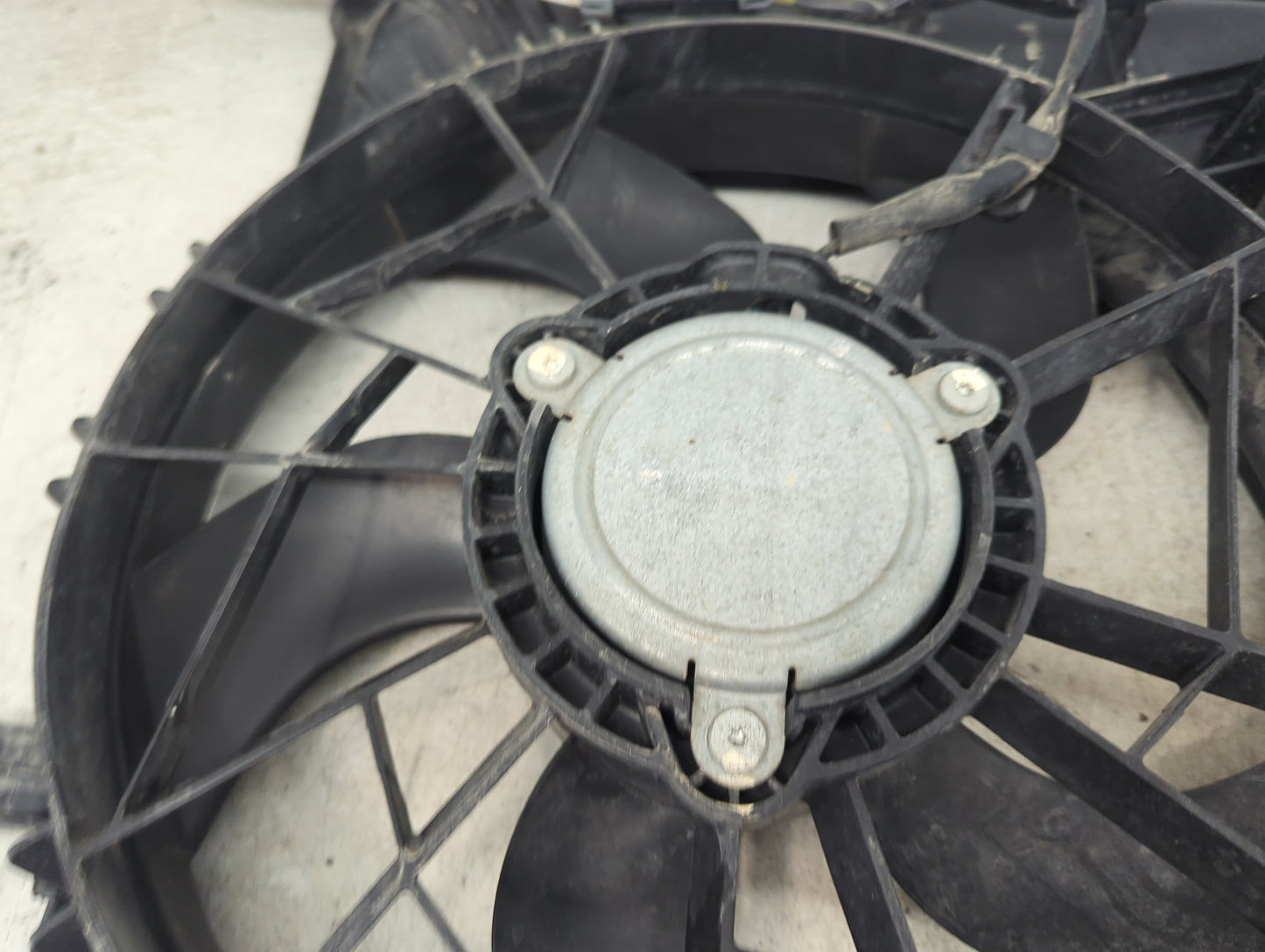 2007-2017 Gmc Acadia Electric Radiator Cooling Fan Motor Assembly Fits Fits 2007 2008 2009 2010 2011 2012 2013 2014 2015 201