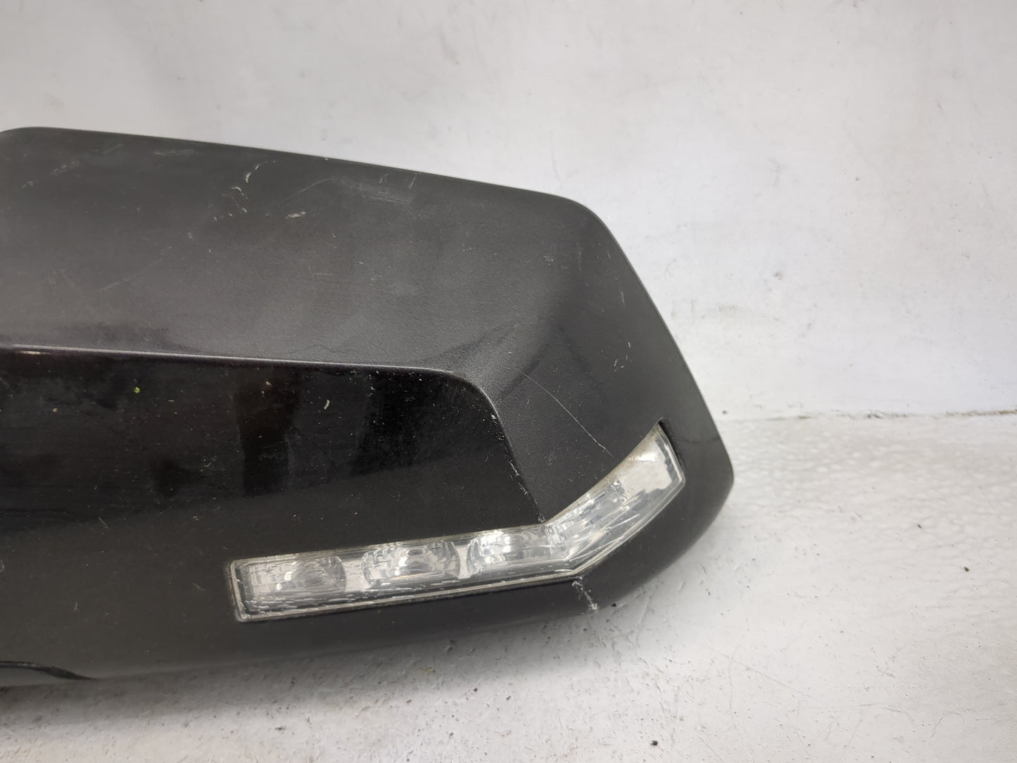 2009-2014 Gmc Acadia Driver Side View Mirror - Left Door Mirror OEM Used - Oemusedautoparts1.com