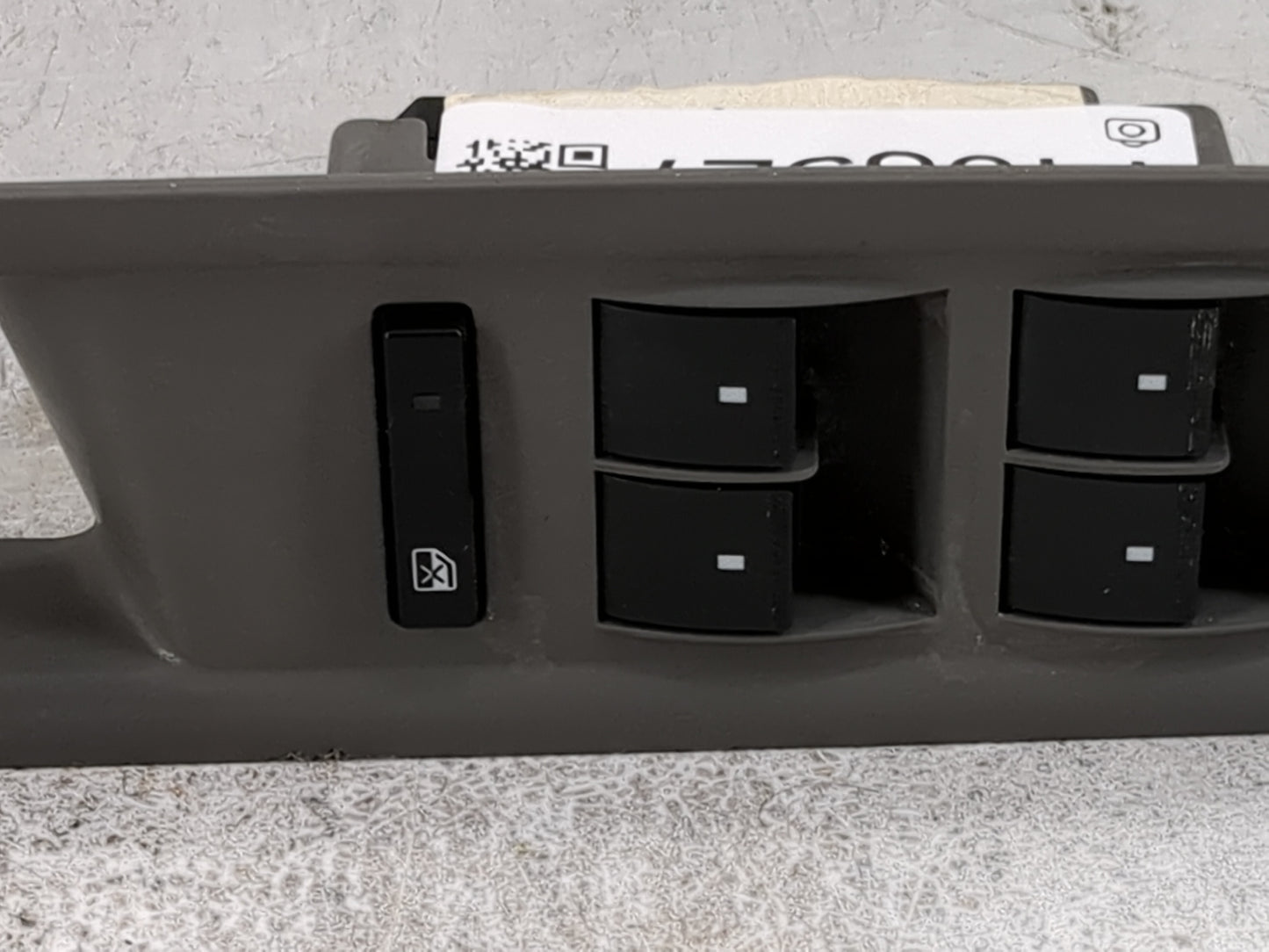 2007-2017 Gmc Acadia Master Power Window Switch Replacement Driver Side Left P/N:20945224 Fits OEM Used Auto Parts - Oemused
