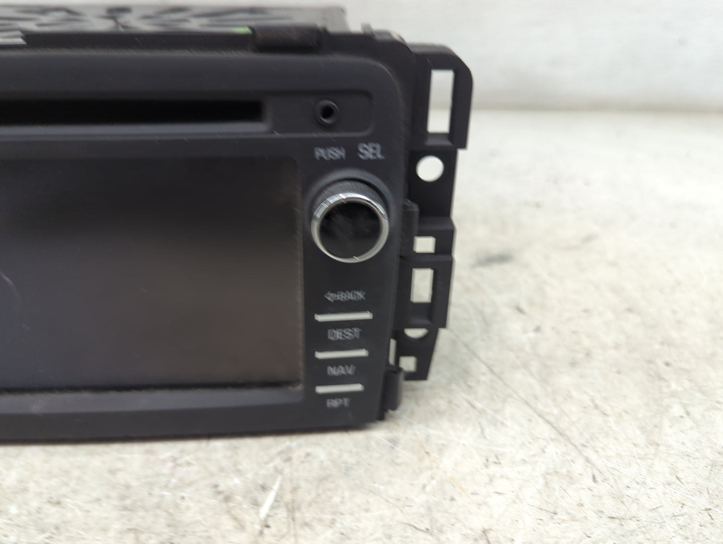 2013-2014 Gmc Acadia Radio AM FM Cd Player Receiver Replacement P/N:23162879 28396738, LC08507R Fits Fits 2013 2014 OEM Used