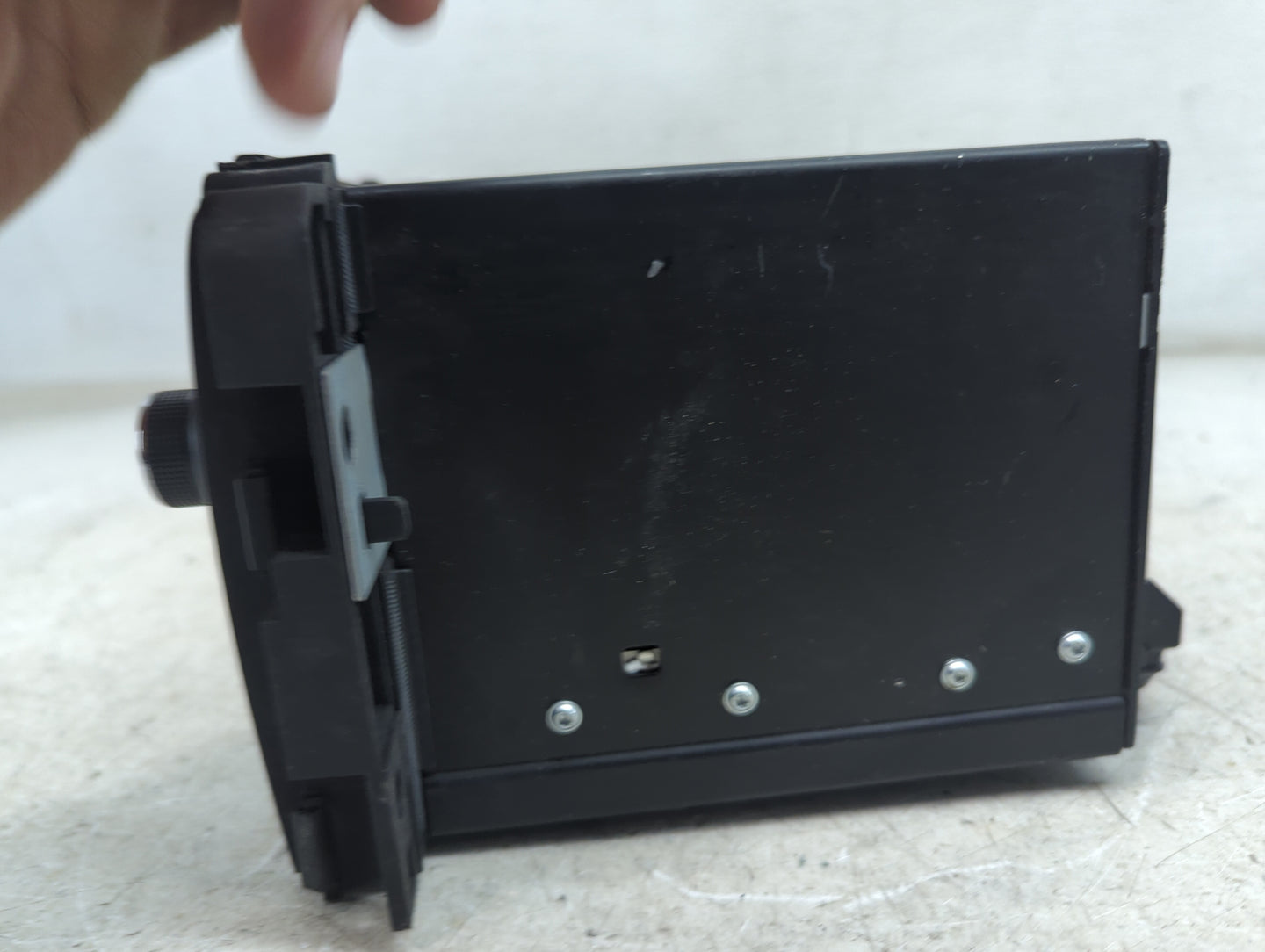 2013-2014 Gmc Acadia Radio AM FM Cd Player Receiver Replacement P/N:23162879 28396738, LC08507R Fits Fits 2013 2014 OEM Used