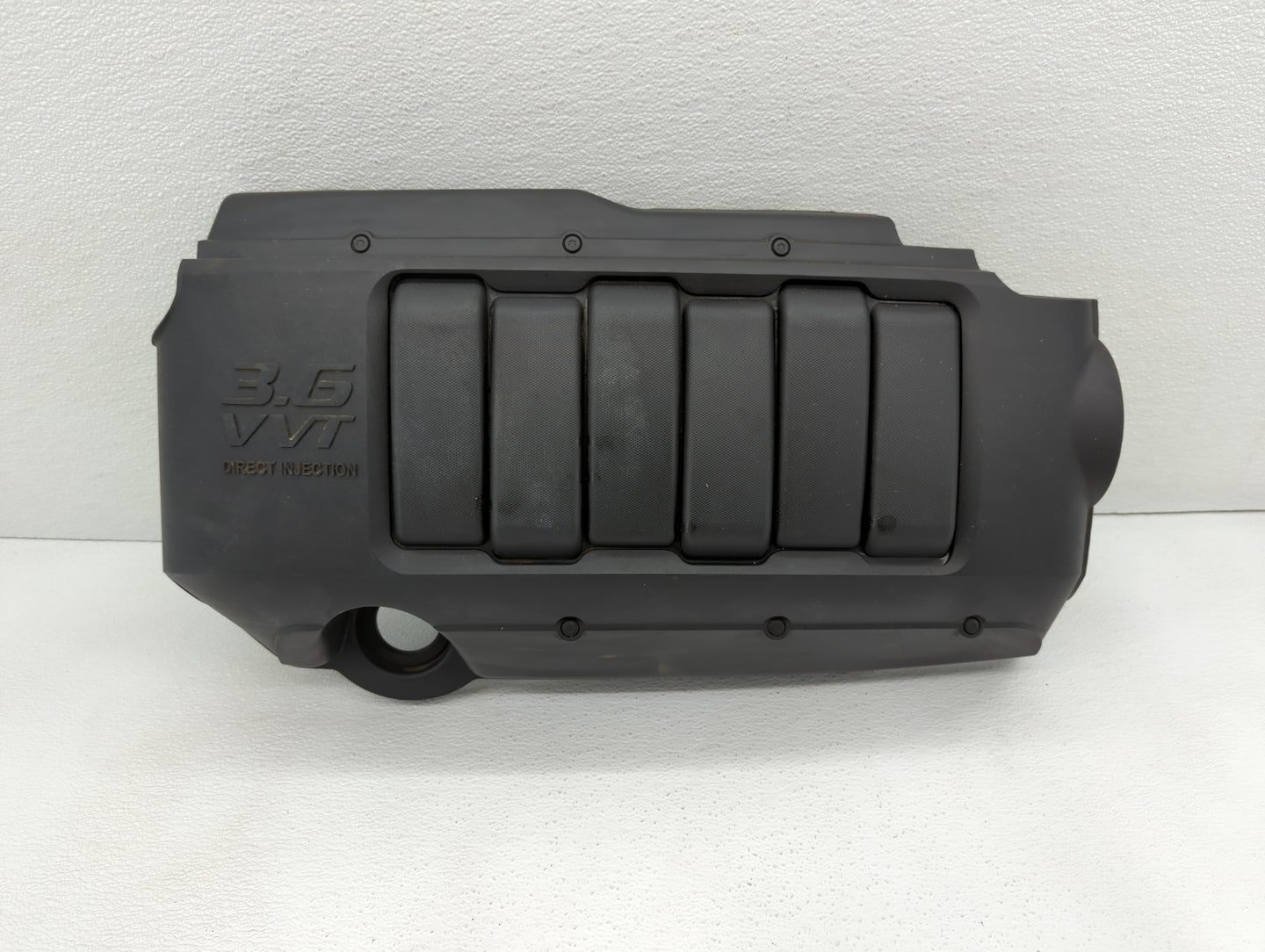 2014 Gmc Acadia Engine Cover - Oemusedautoparts1.com