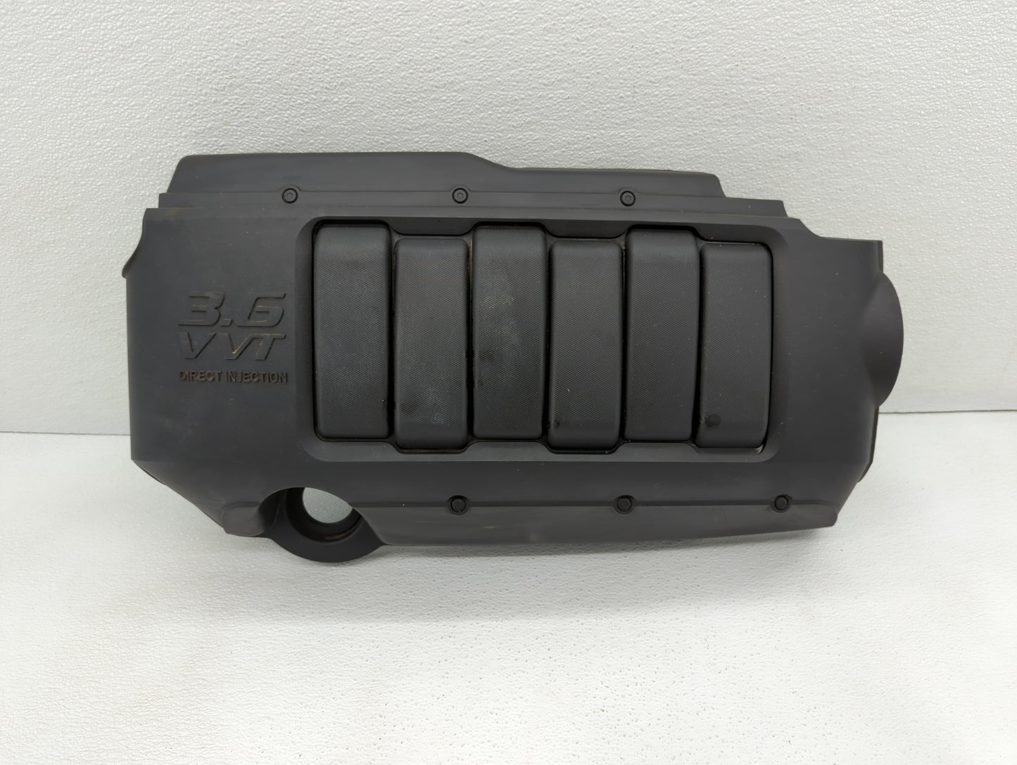 2014 Gmc Acadia Engine Cover - Oemusedautoparts1.com