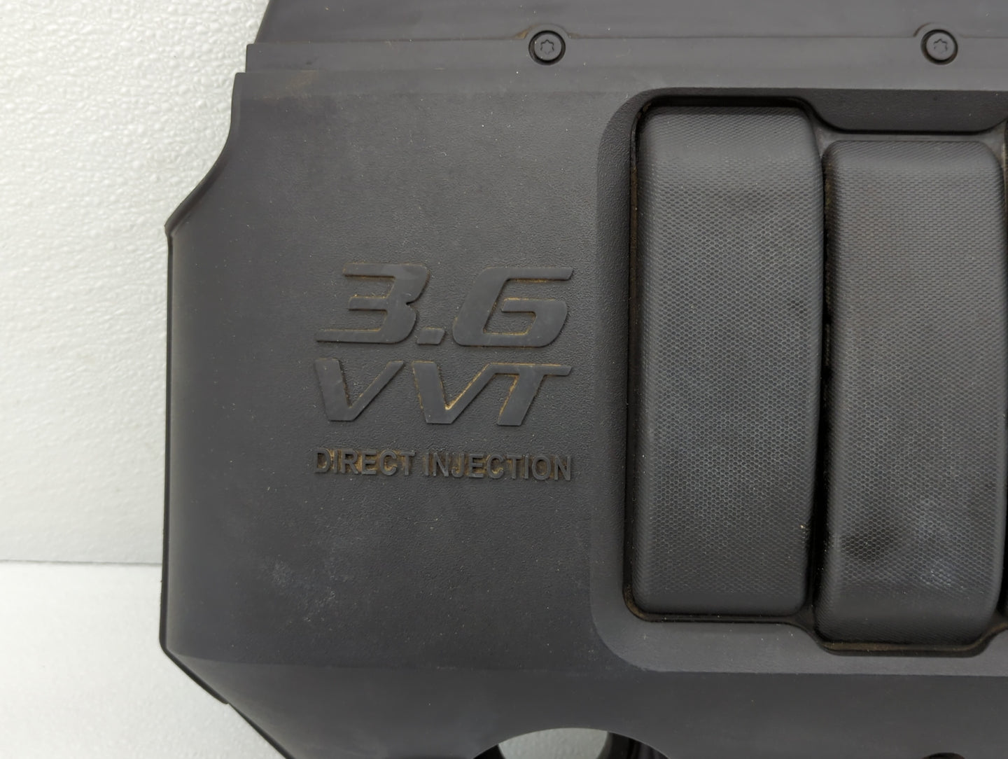 2014 Gmc Acadia Engine Cover - Oemusedautoparts1.com