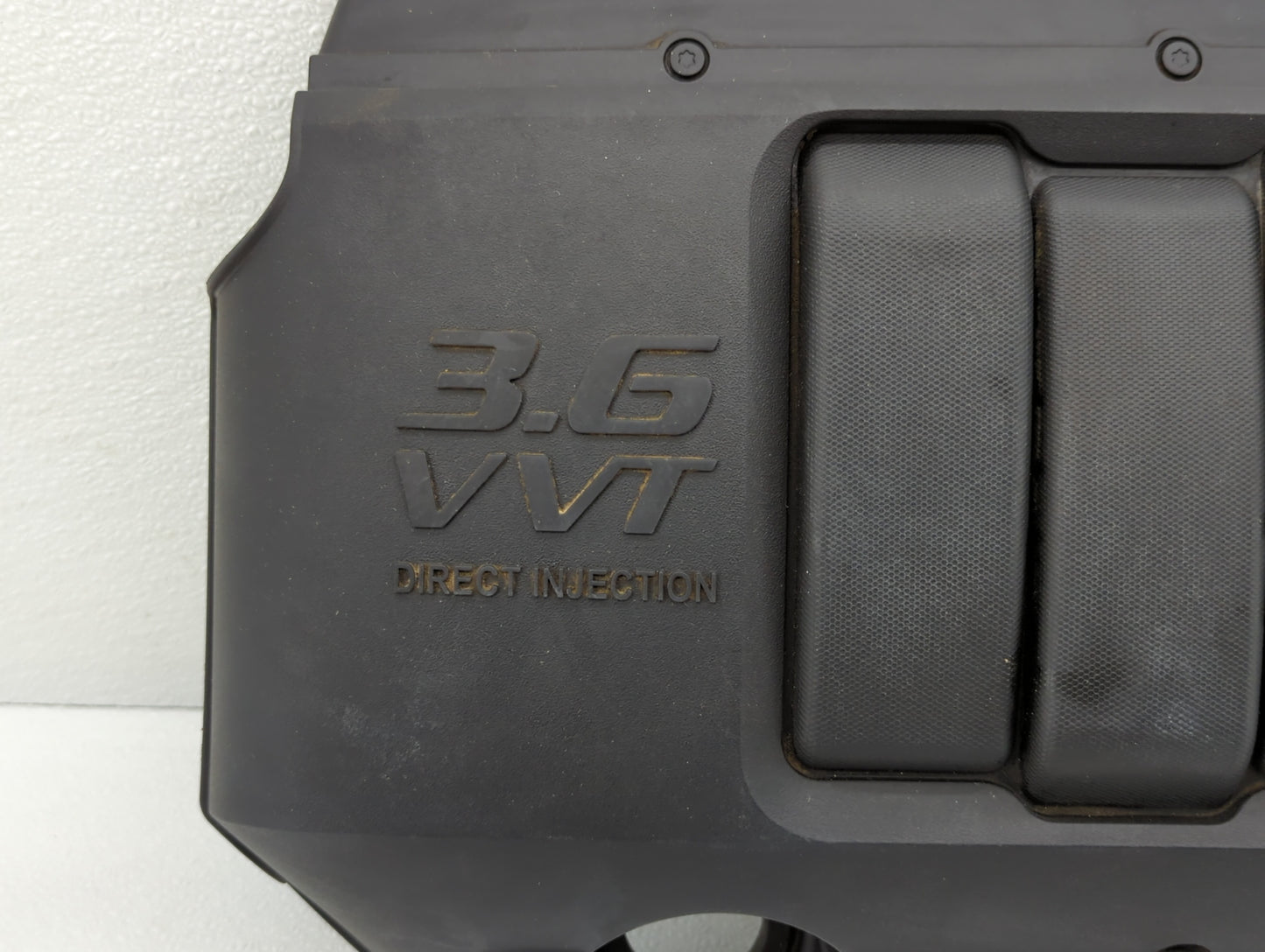 2014 Gmc Acadia Engine Cover - Oemusedautoparts1.com
